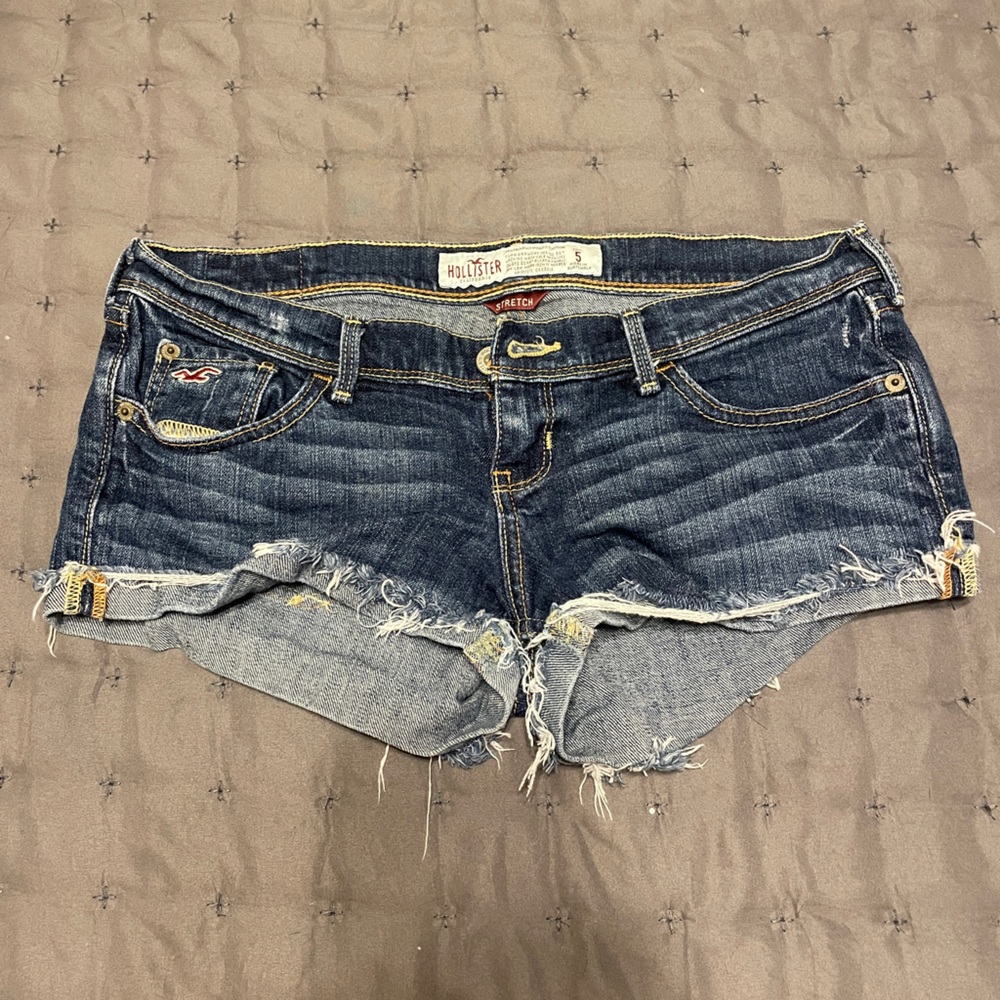 Hollister size 5 Jean shorts